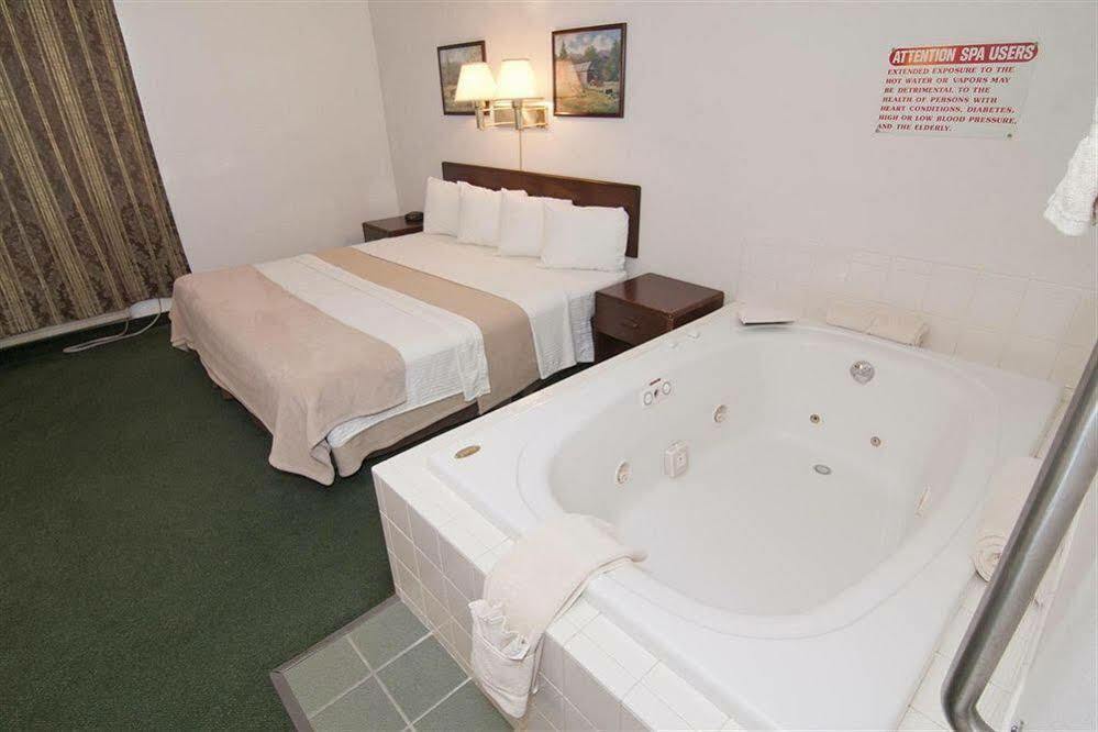 Americas Best Value Inn Zumbrota Εξωτερικό φωτογραφία